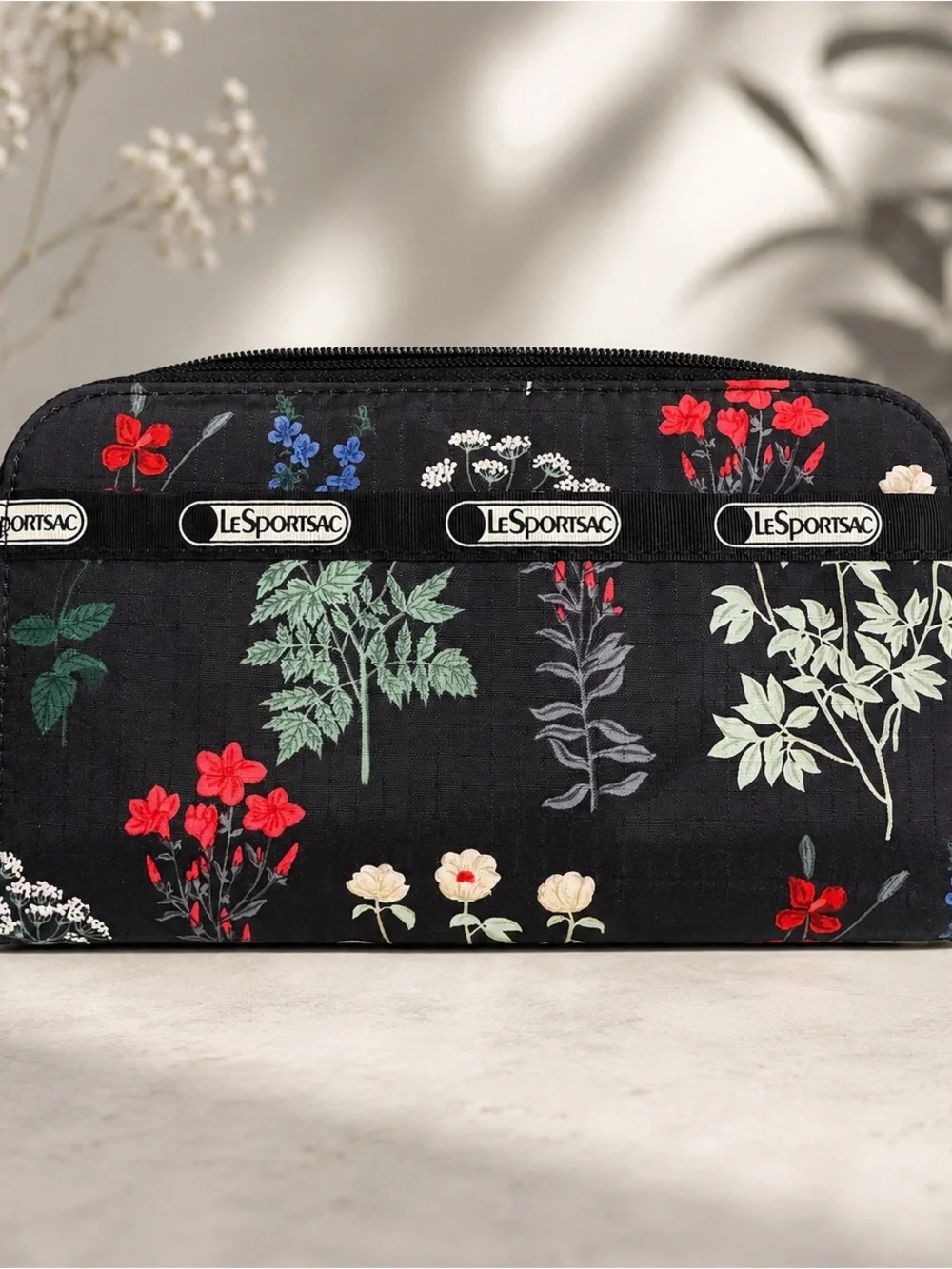 Lesportsac zip around